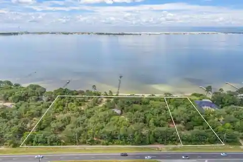 Rare Waterfront Opportunity