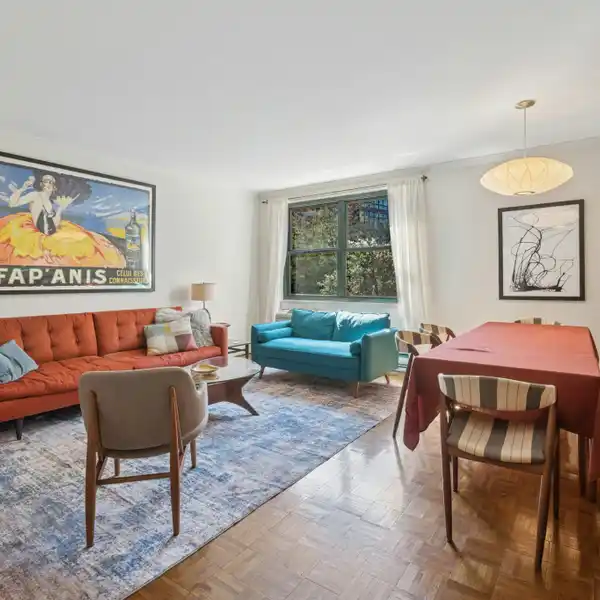IMPECCABLY MAINTAINED WEST VILLAGE HOME