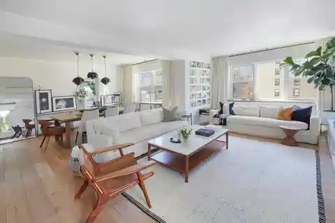 Meticulously Renovated High-Floor Corner Apartment