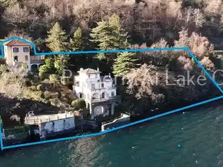 Unique Waterfront Villa