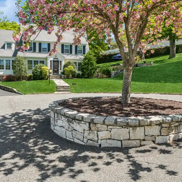1922 RESIDENCE OOZES WITH CHARM