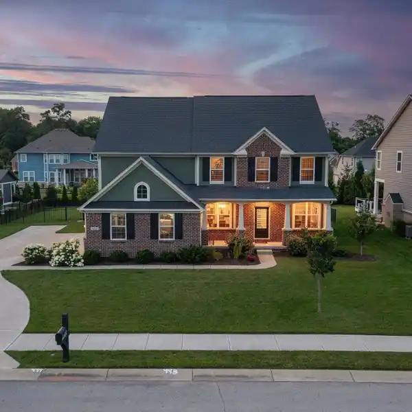 BEAUTIFULLY DESIGNED HOME BLENDING STYLE AND FUNCTION