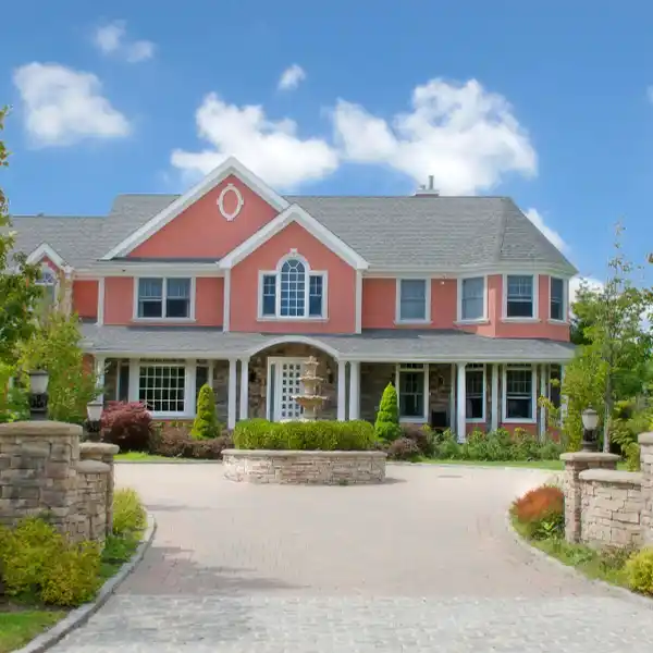 STYLISH CUSTOM HOME FOR RENT