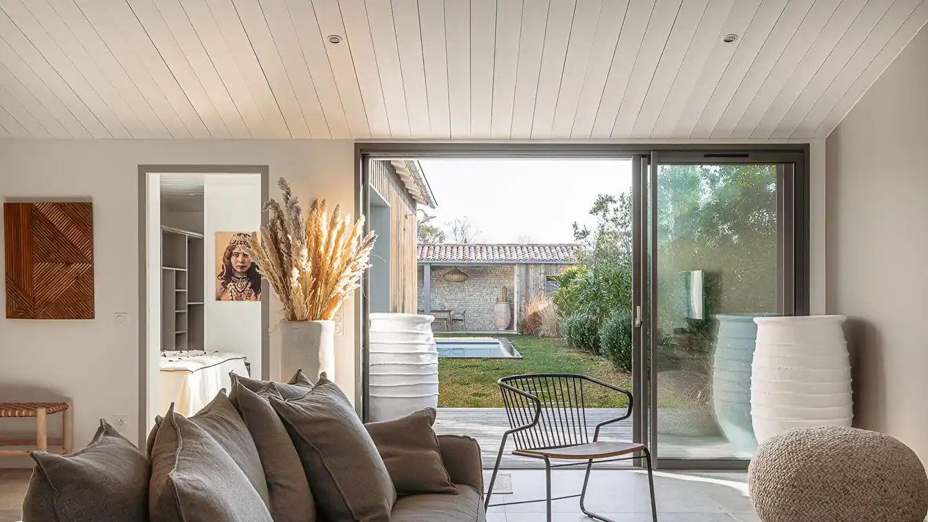 Peaceful Entirely Renovated Single-storey Home