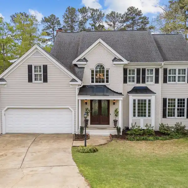 DISTINGUISHED RESIDENCE IN PRESTON WYNDS