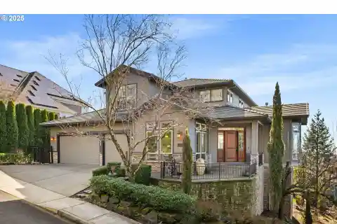 Perfectly Perched in Forest Heights