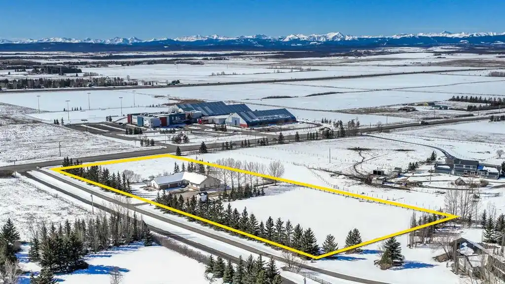 Country Living with Future Potential on Four Acres