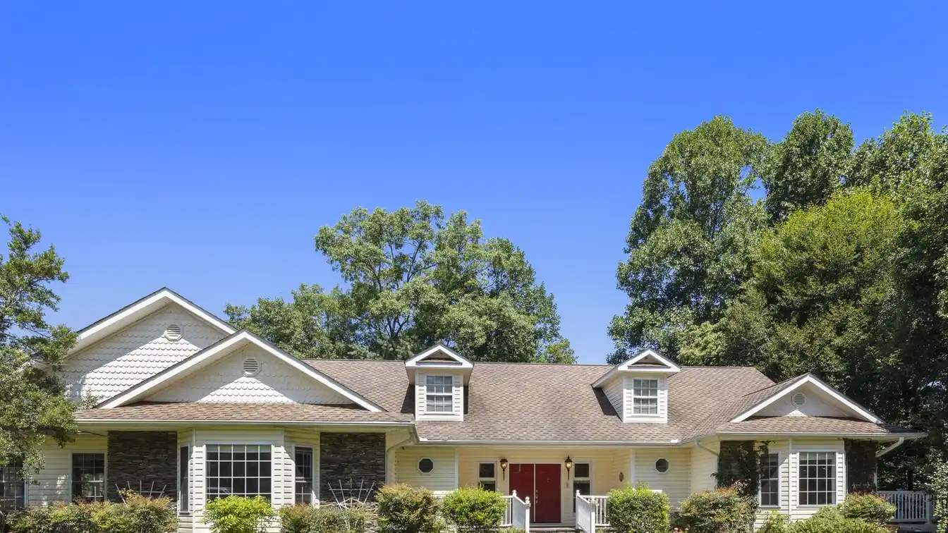 The Ultimate Compound on over Six Acres