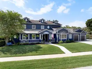 Stunning Nantucket Coastal Estate