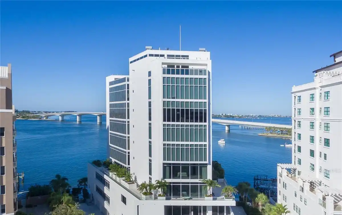 Extraordinary Two-story Residence in the Aqua Building