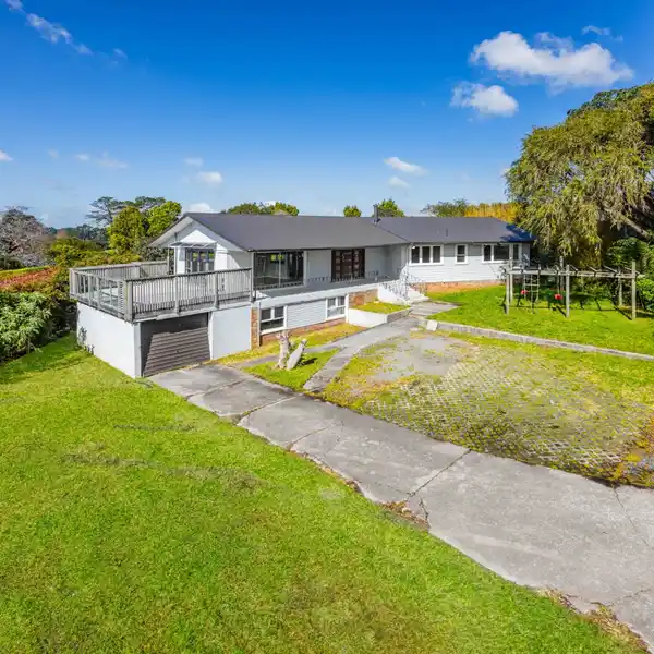 FAMILY OASIS WITH IMMENSE POTENTIAL