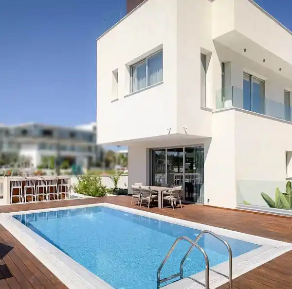 COZY AND CONVENIENT VILLA