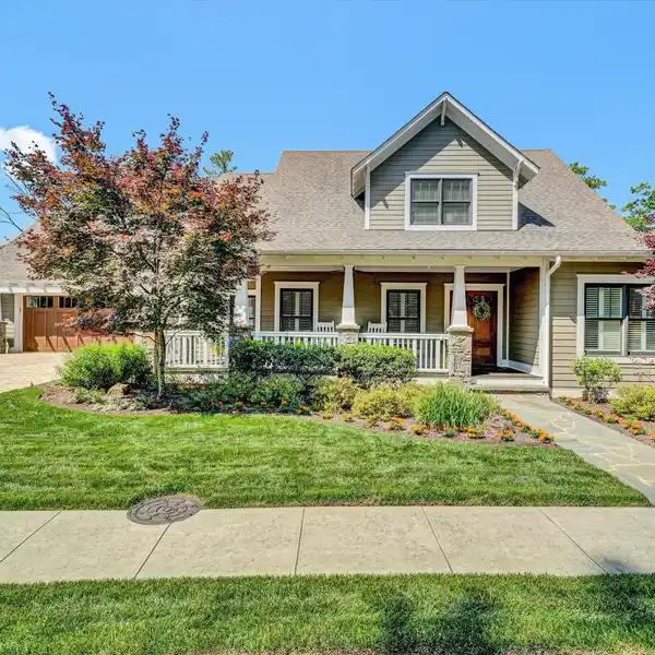 IMPECCABLE ONE-OWNER CRAFTSMAN