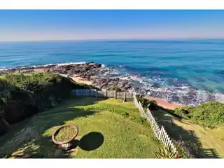 Direct Beachfront Bliss on Sheffield Beach