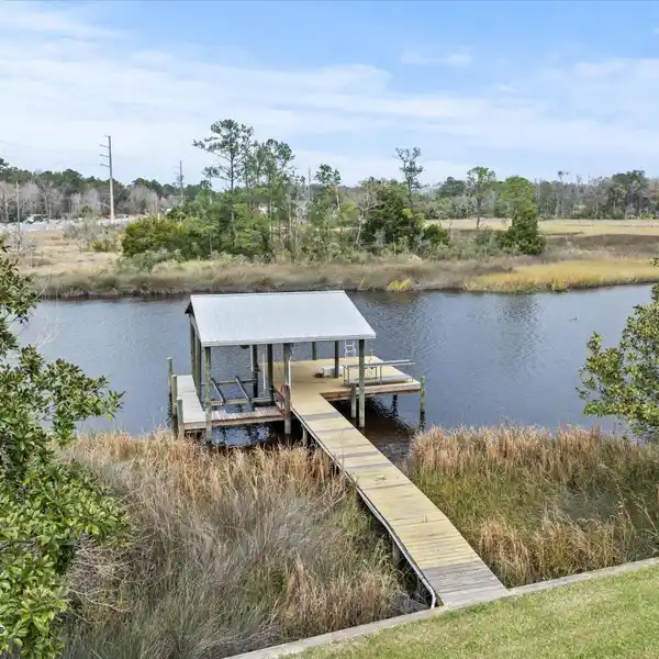 JACKSONVILLE WATERFRONT GEM
