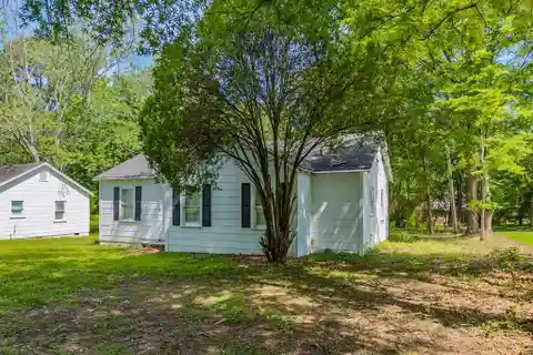 Rare Opportunity Close to Oxford Square