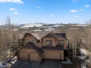 Beautifully Appointed Townhome in a Private Setting