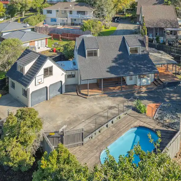RARE FREEHOLD PROPERTY WITH HUGE POTENTIAL