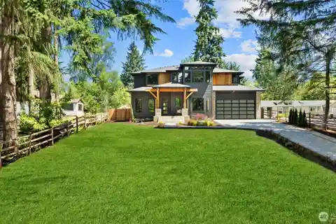 New Build with 4-Car Tandem Garage