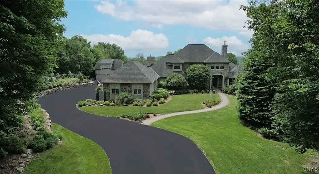 Refined Custom Home on 2.8 Acres