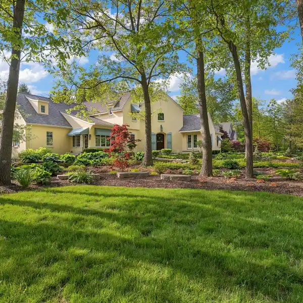 ARCHITECTURAL DESIGNED HOME