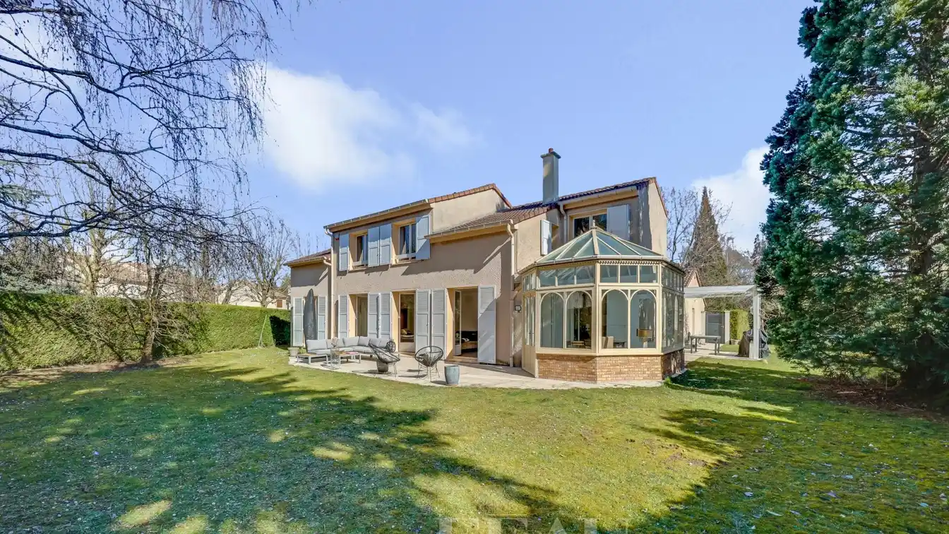 Recently Renovated Home in the Plains Champs Residential Estate