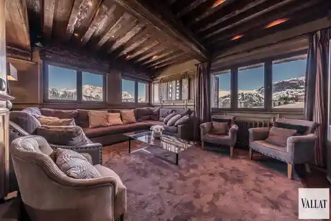 Elegant Alpine Escape with Wellness Amenities
