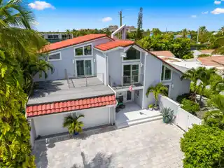 An Unparalleled Lifestyle in Ocean Walk Place