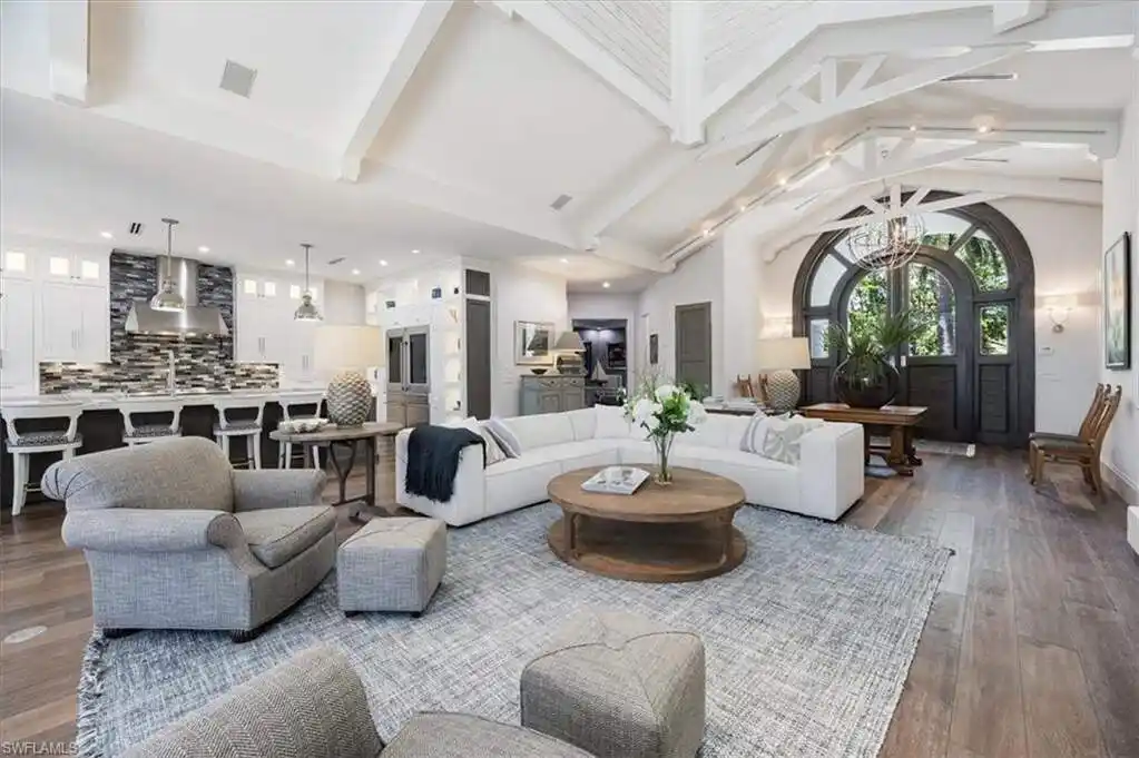 Reimagined Florida Cupola-style Home