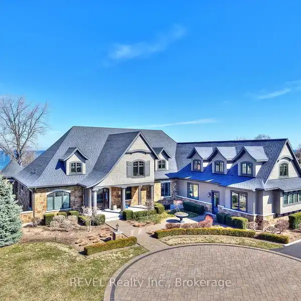 LUXURY LAKE ONTARIO ESTATE