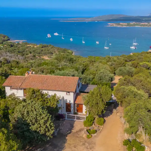 EXCLUSIVE COASTAL RETREAT IN GALLURA’S HEART
