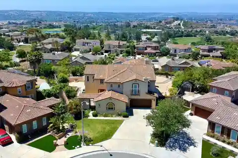 Panoramic View Estate on Rare Cul-De-Sac Lot