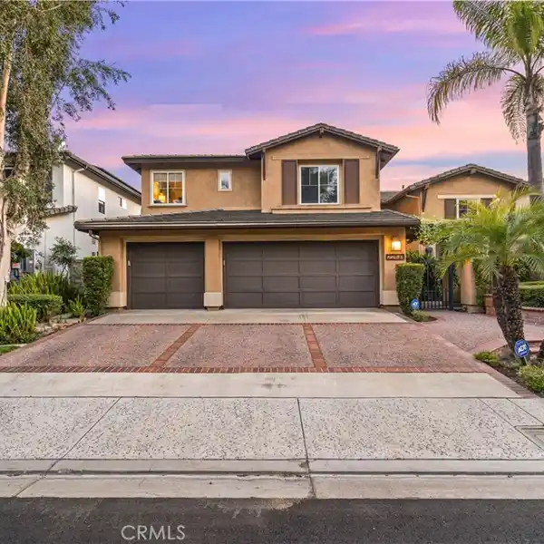 A GEM IN SOUGHT-AFTER CANYON CREST ESTATES