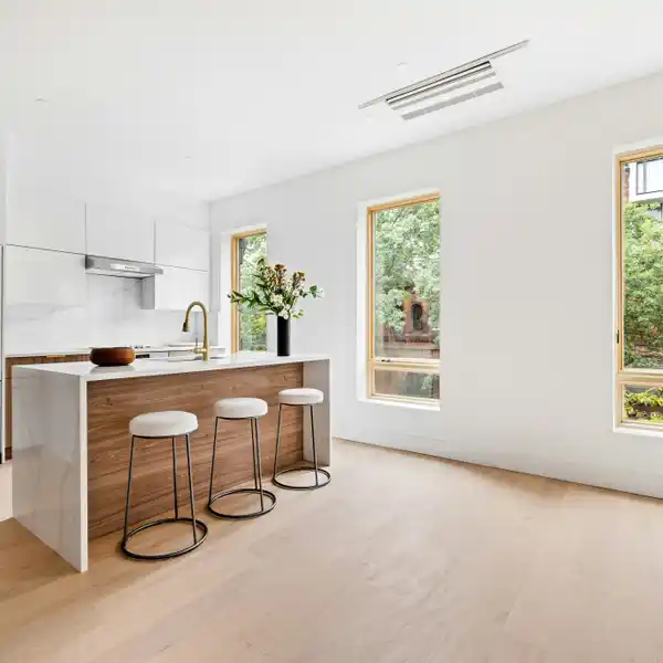ELEGANT DUPLEX CONDO