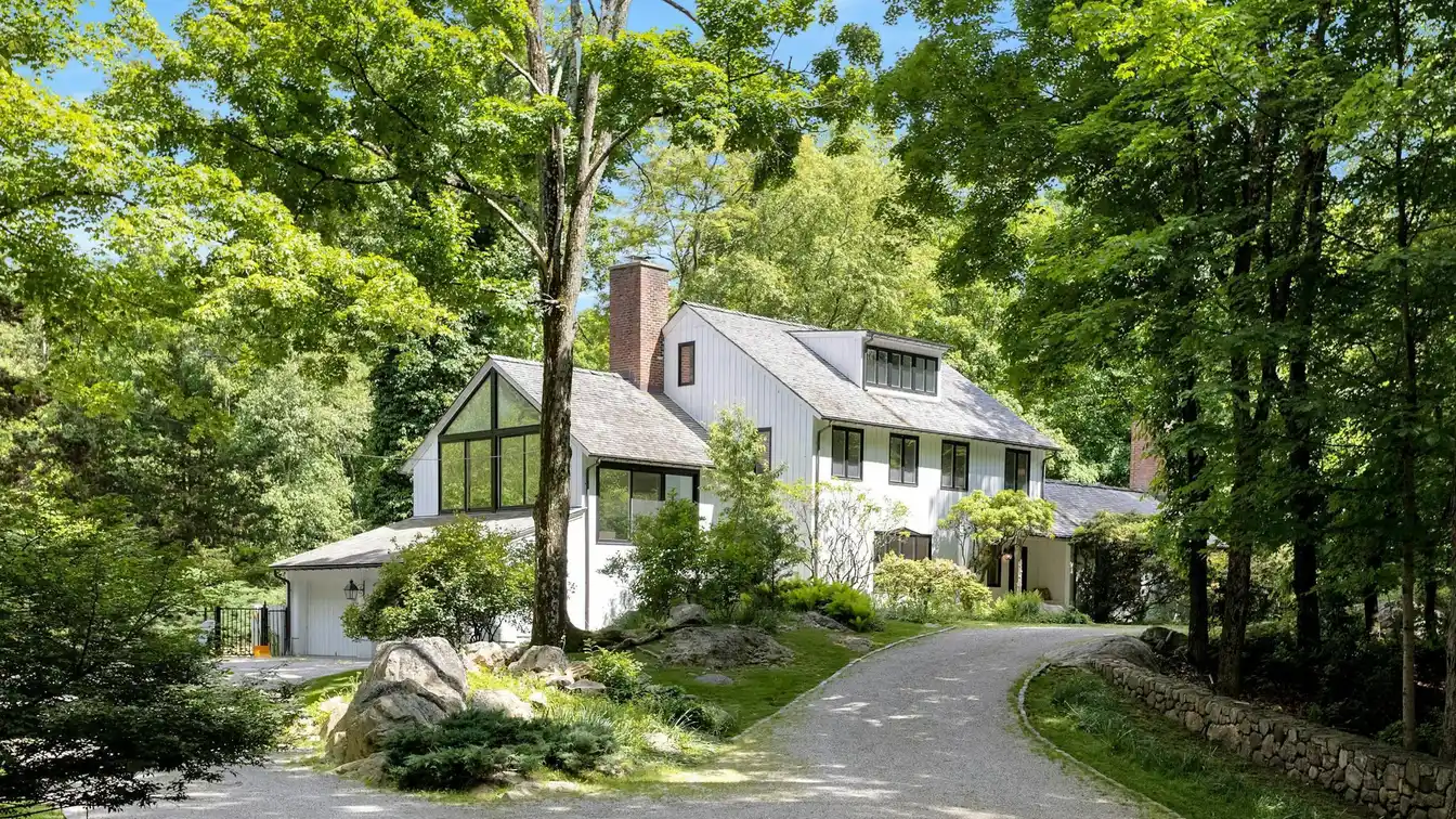 Rental in the Woods on 2.5 Acres