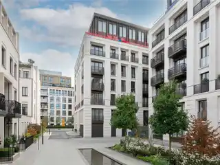 Spacious Apartment in the Exclusive Chelsea Barracks