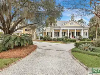 A Testament to Luxury Living and Unparalleled Elegance