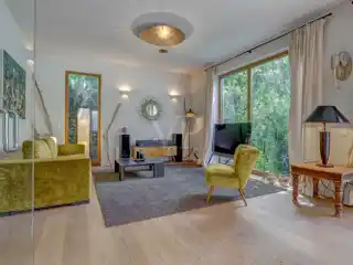 Exceptional Ambiance in an Idyllic Location