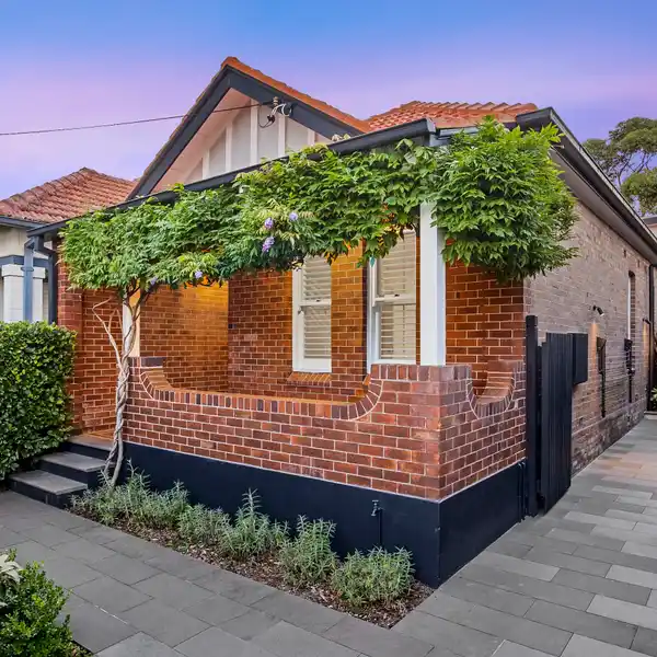 TIMELESS FEDERATION CHARM AND MODERN FAMILY FUNCTIONALITY