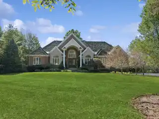 Luxury and Comfort with Convenience