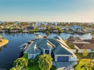 Rare Waterfront Gem in Yacht Club