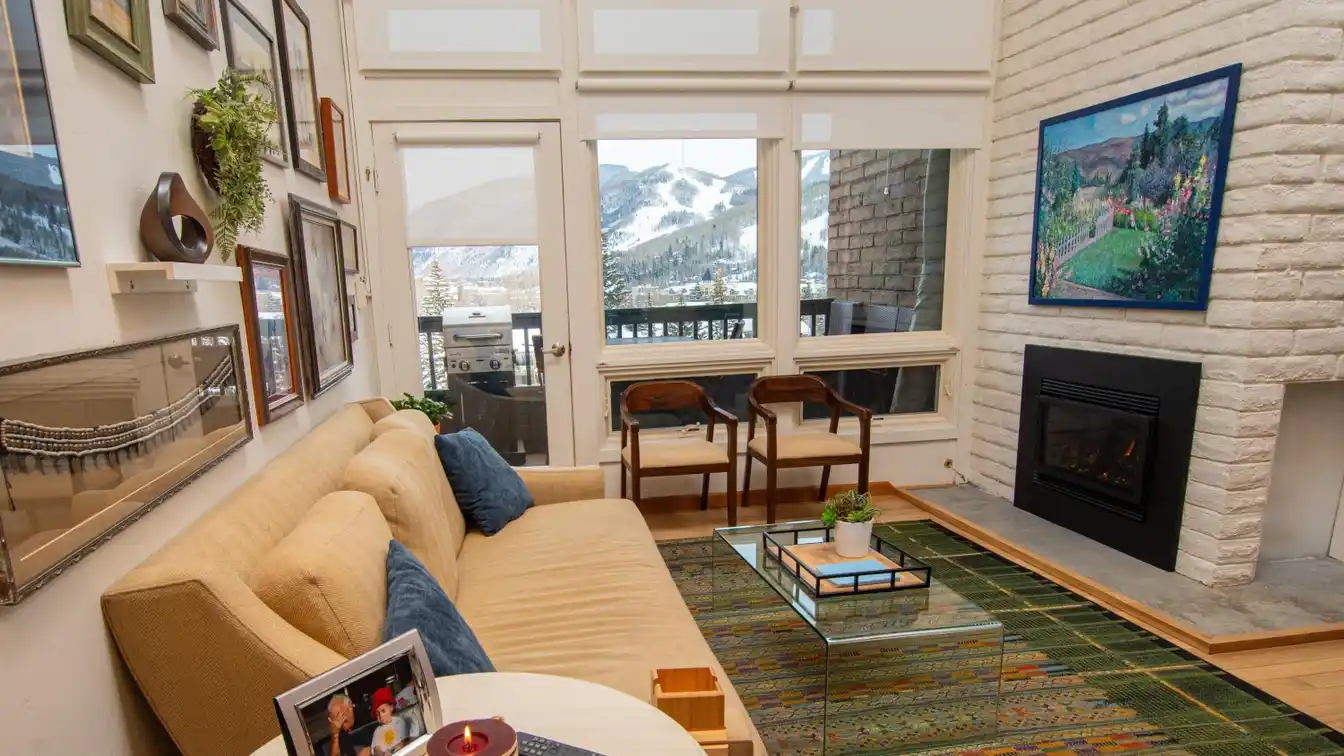 Nicely Renovated Three Bedroom with Expansive Views