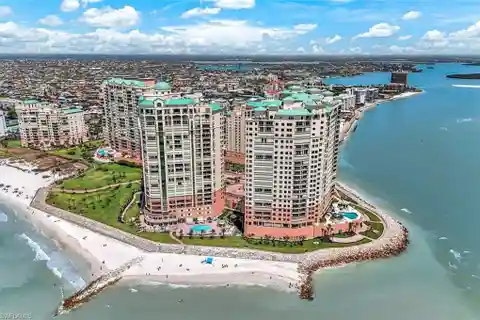 A True Coastal Retreat