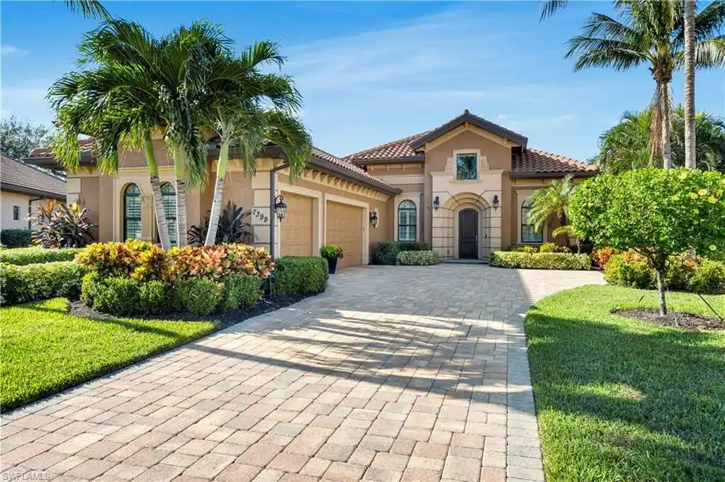 Dream Oasis in the Heart of Naples