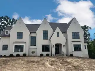 Immaculate New Home in the Raintree Community