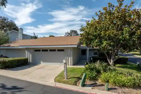 Bright Mid-Century Retreat in Mount La Jolla