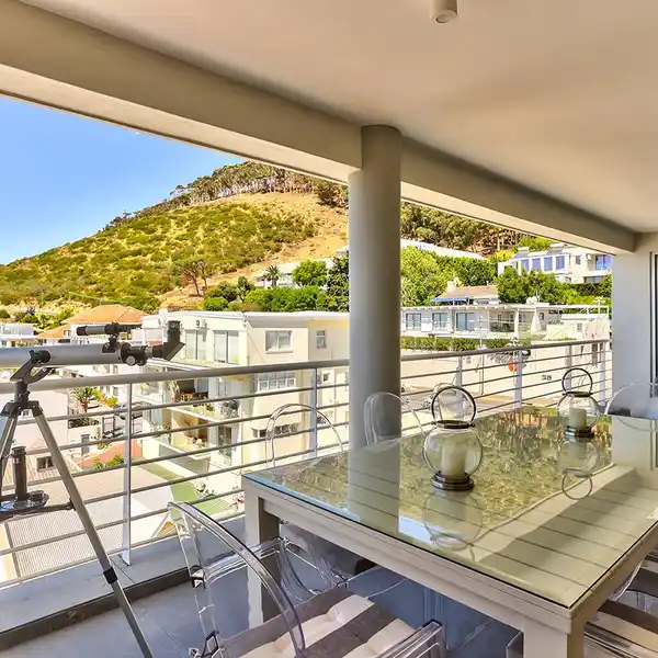 LUXURY PENTHOUSE WITH ROOFTOP TERRACE