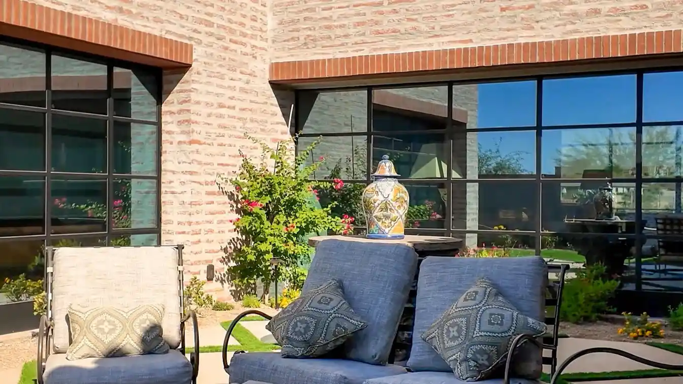 Design and Build Your Own Classic La Quinta Home