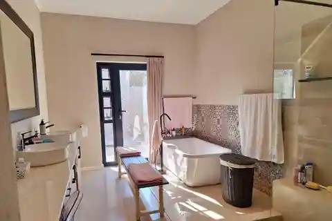 Serenity in the Heart of Zandspruit Bush & Aero Estate