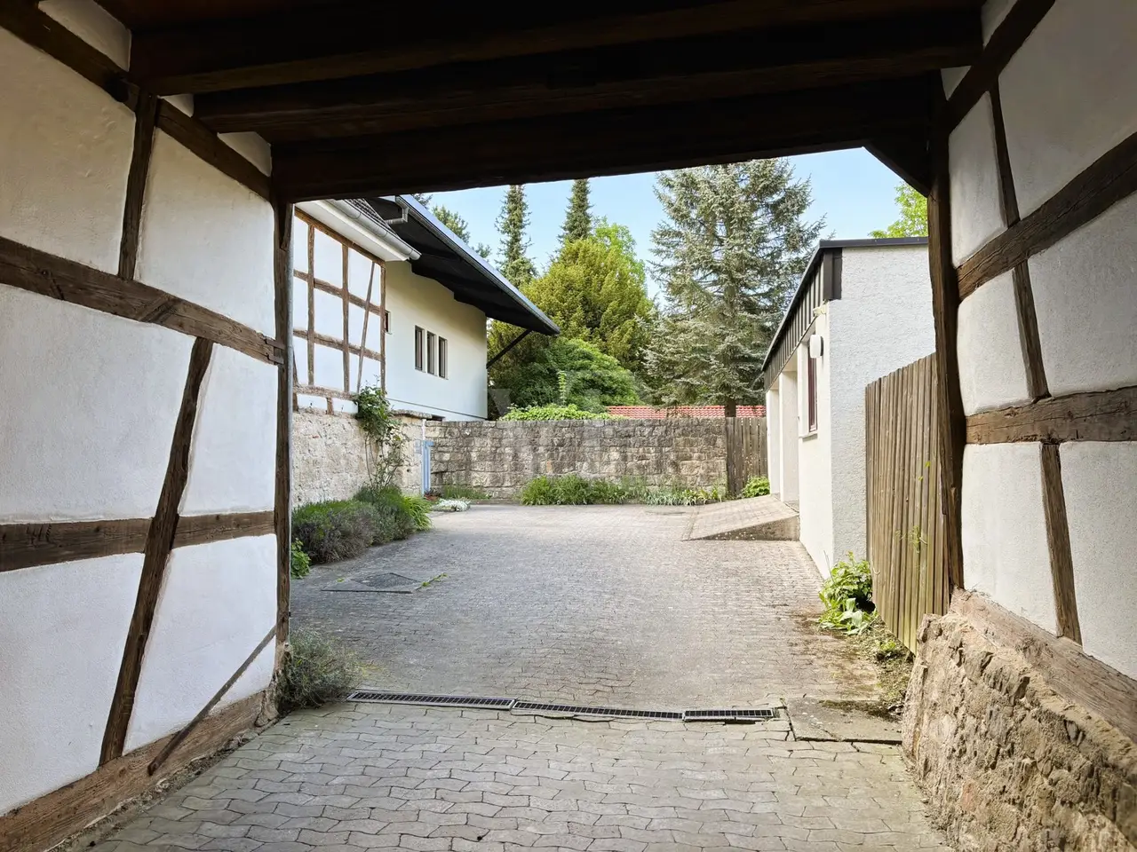 Small Image